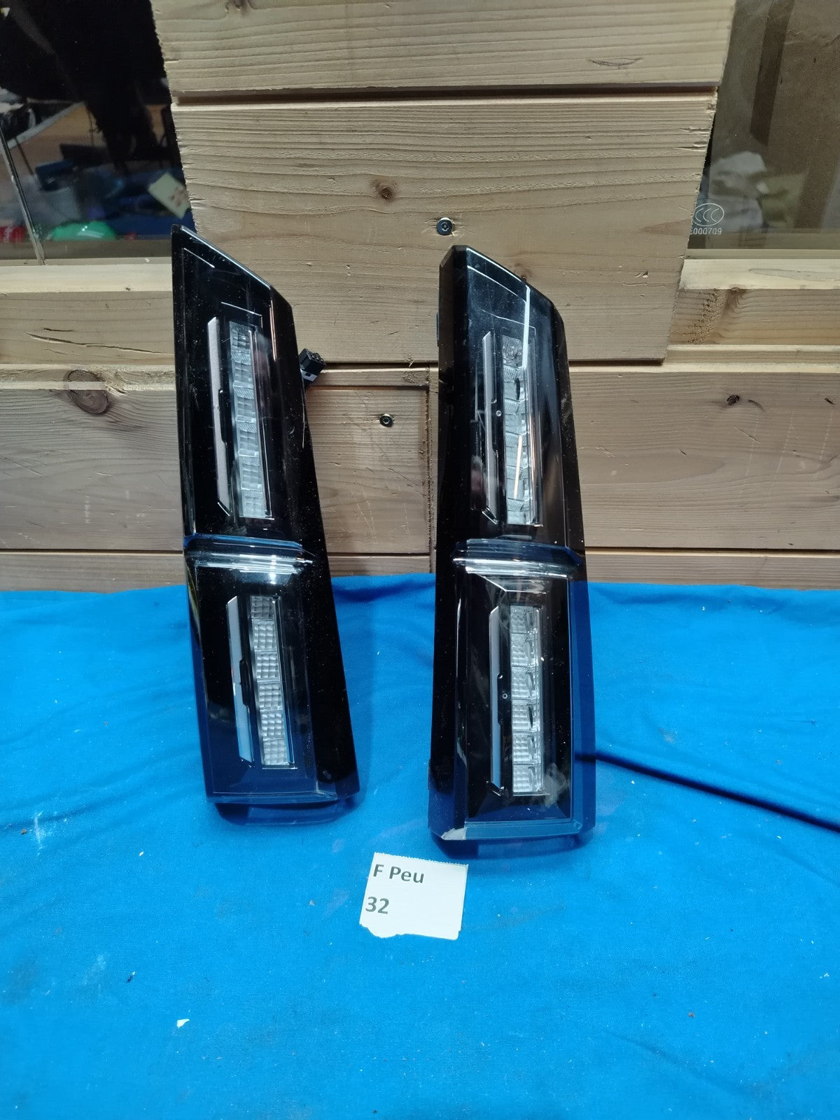 F Peu 32 - Fanale posteriore stop interno destro Peugeot 308 berlina dal 2020
