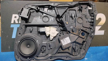 Alzacristalli anteriori destro con motorino e cassa Mercedes ml 166 dal 2012