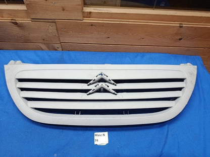 Masc N 74 - Mascherina nuova Anteriore Griglia Radiatore Citroen C3 2002 2005
