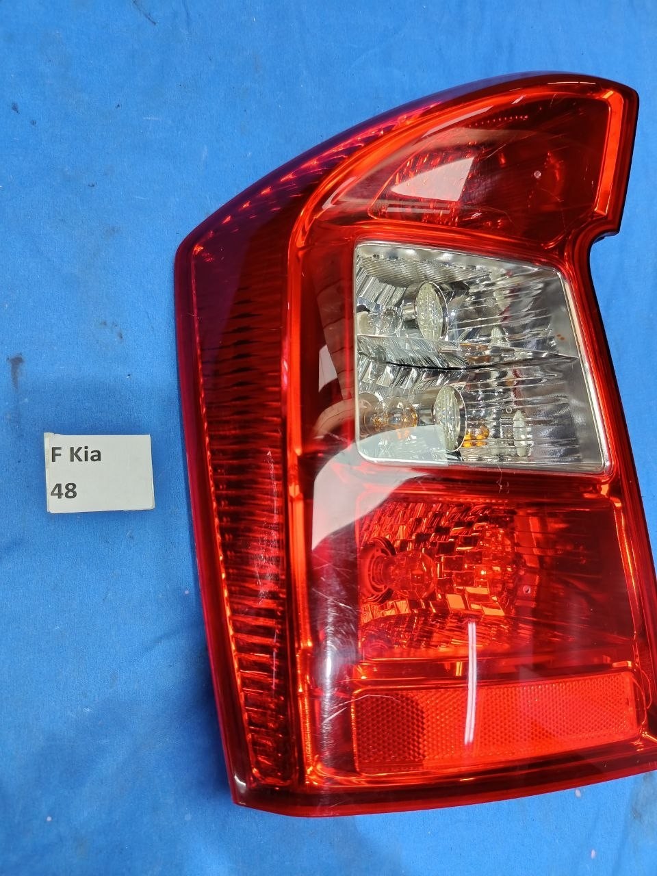 F Kia 48 - Fanale posteriore stop sinistro Kia Carens 2006 2012