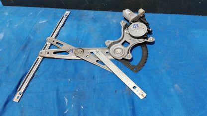 Alzacristalli anteriori destro con motorino Hyundai i20 dal 2008 al 2012 alz 89
