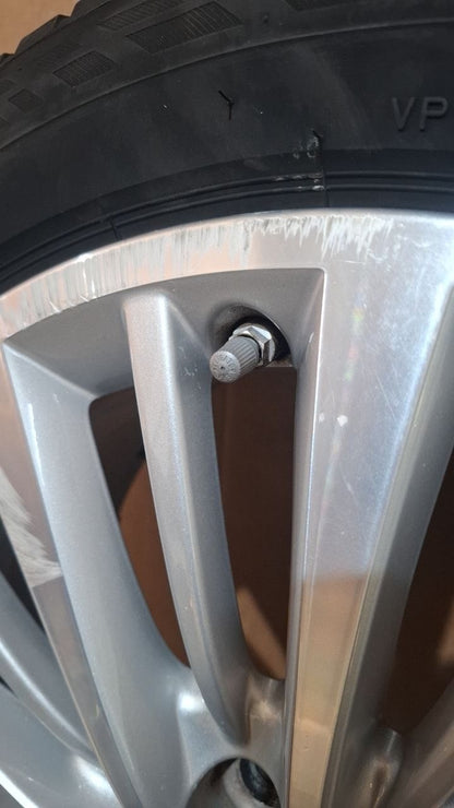 47 cerchi con gomme da cambiare bmw serie 2 tourer 205-55-17 cerchi originali