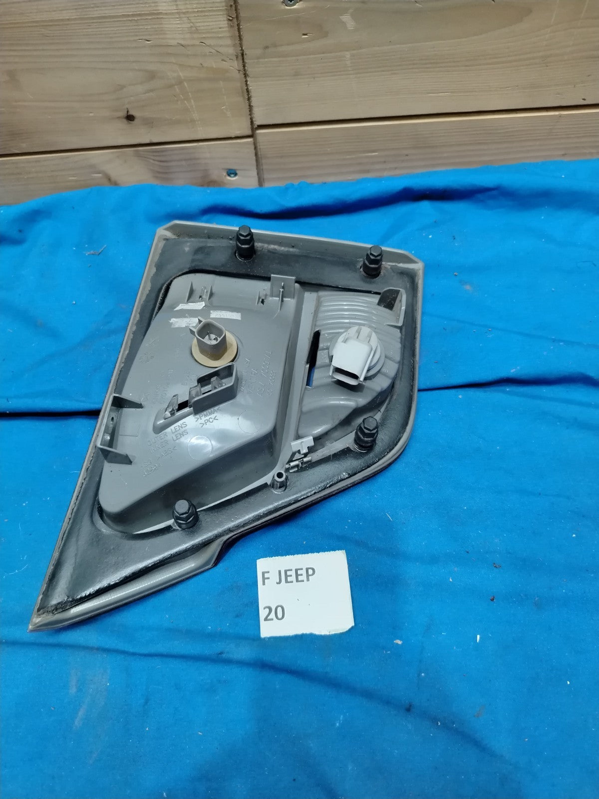 F Jeep 20 Fanale posteriore stop Jeep Grand Cheeroke 2011 2013 interno sinistro