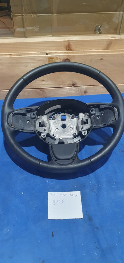 Vol 352 - Volante Fiat 500 2017
