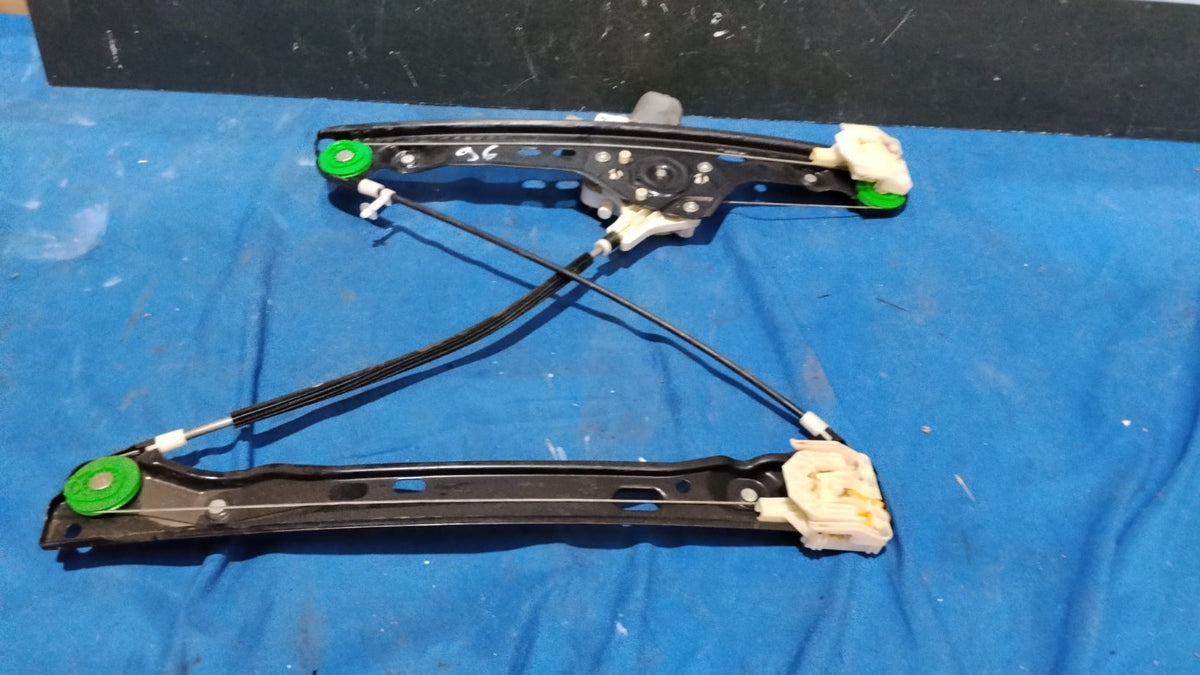 Alzacristalli anteriori destro con motorino BMW serie 3 E90 2005 2011 alz 96