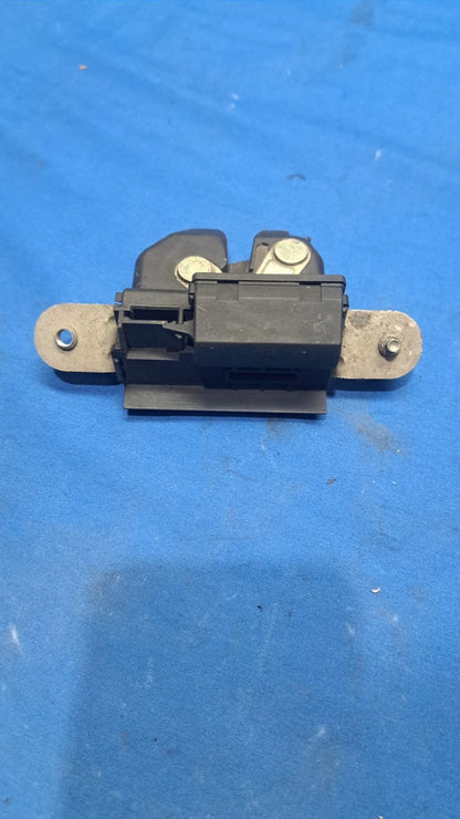 Ser 133 Serratura baule bagagliaio posteriore Fiat Grande punto dal 2005 in poi