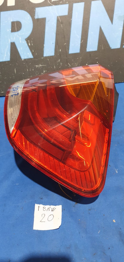 F Bmw 20 - Fanale posteriore stop Bmw X1 destro dal 2012 con spacco visibile