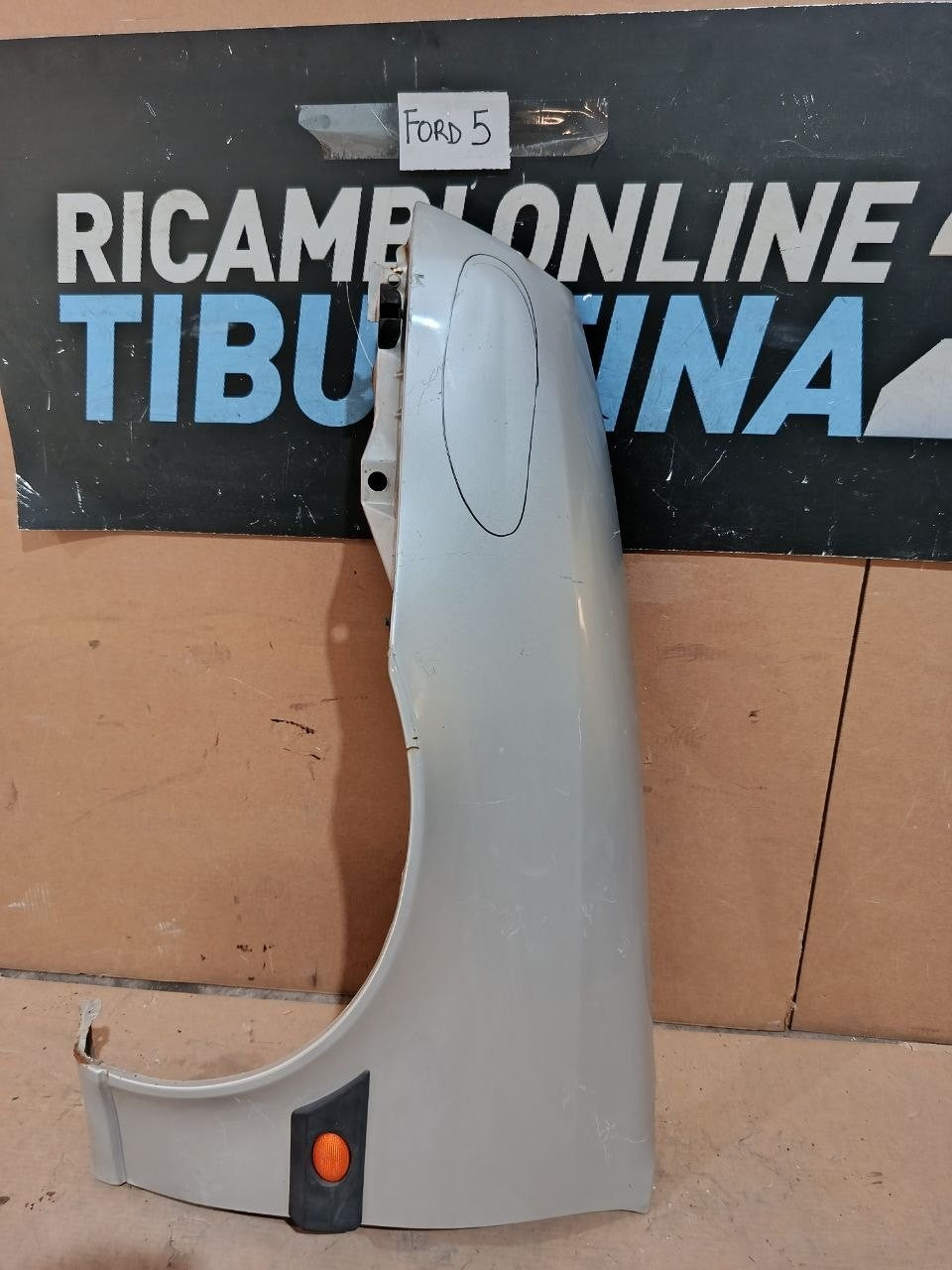Par Ford 5 - Parafango Anteriore sinistro Ford Fiesta 4 restyling 1999 2002