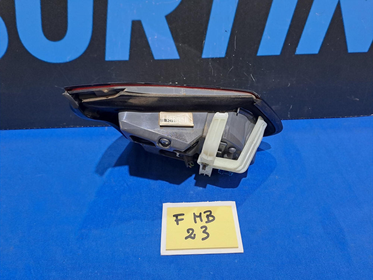 Fanale posteriore interno Destro Mercedes Benz Classe C W205 SW 2018 2021  MB 23