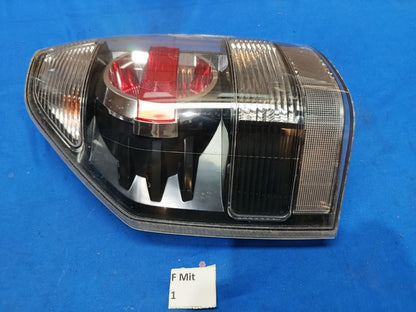 F Mit 1 - Fanale posteriore con Difetto stop Sinistro Mitsubishi Pajero dal 2006