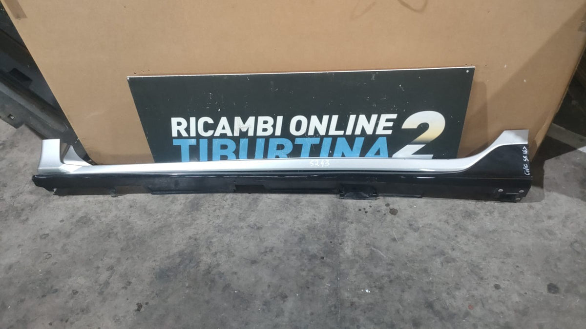 minigonna sinistra Honda Civic 2016 in poi Piccolo  spacco parte ant Min 5243