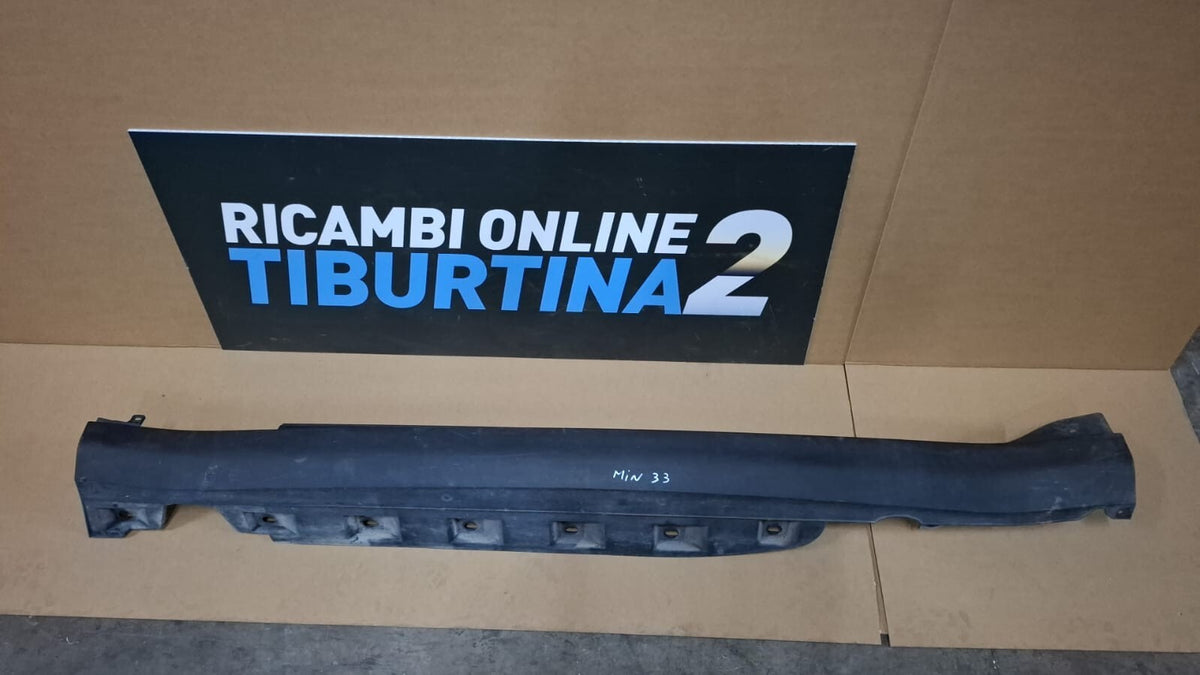 Minigonna sinistra Mini Countryman 51779801887 dal 2012