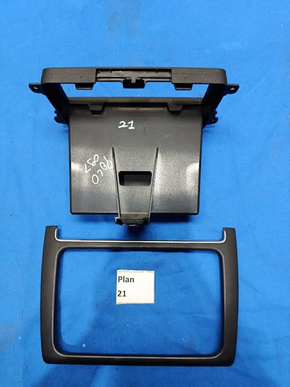 Plan 21 - Cassetto Vano portaoggetti Mascherina Autoradio Volkswagen Polo 2009
