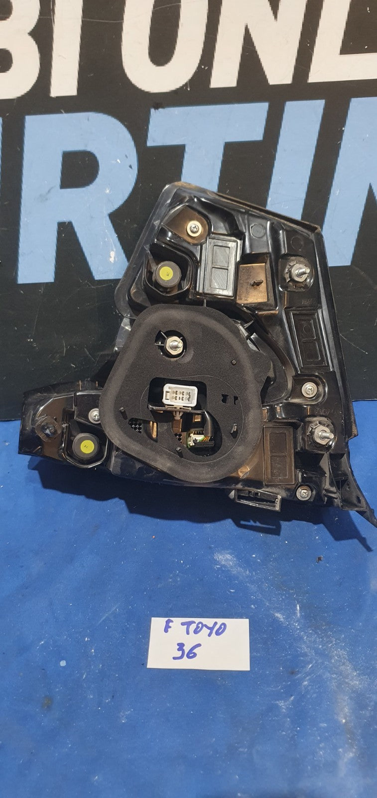 F Toyo 36 - Fanale posteriore interno destro Toyota C-HR CHR Led dal 2019 2023