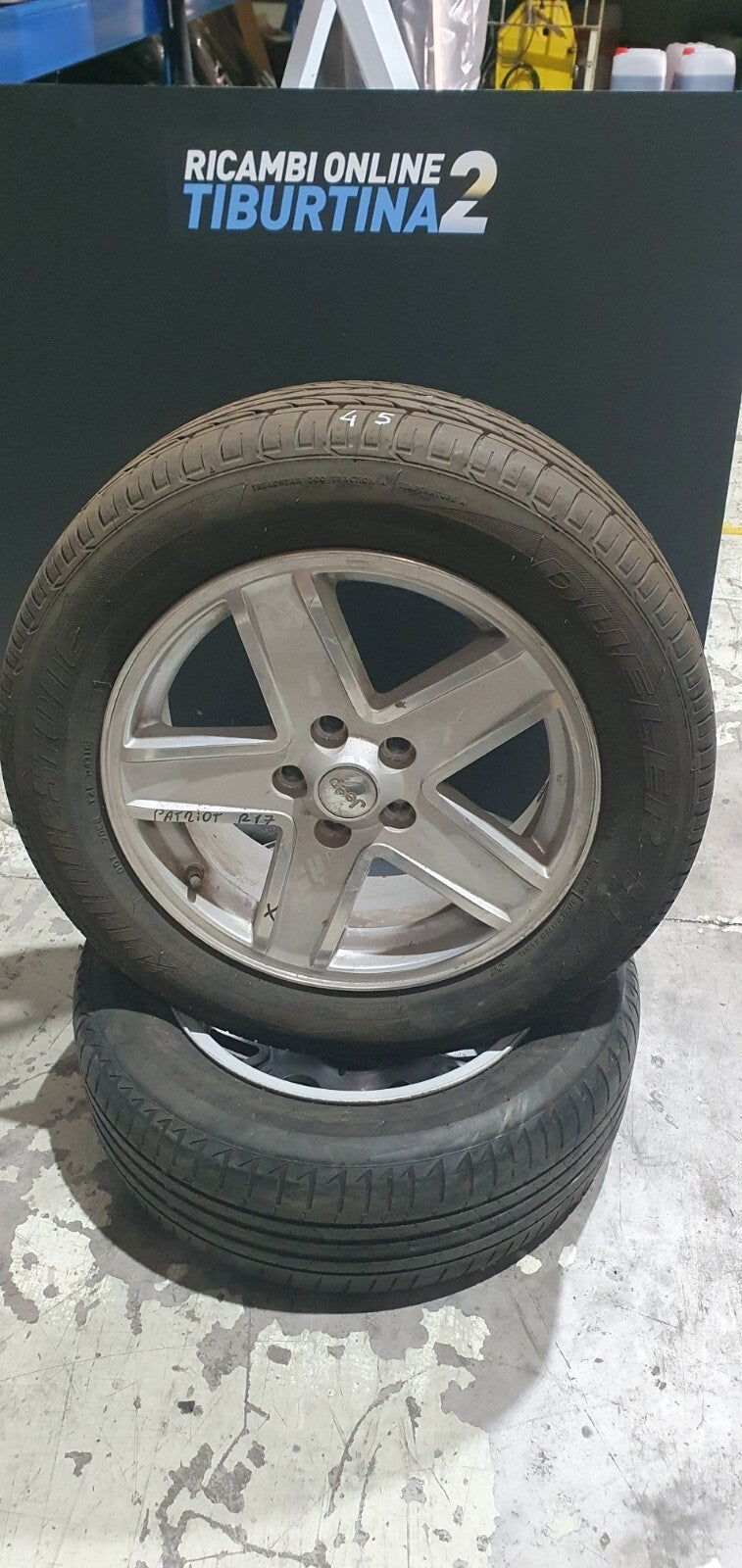 Cerchi e gomme 4 cerchi per Jeep Patriot con gomme