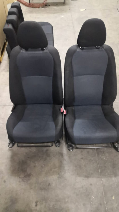 Tappezzeria in stoffa nera e blu yaris hybrid 14 in poi con airbag sedile