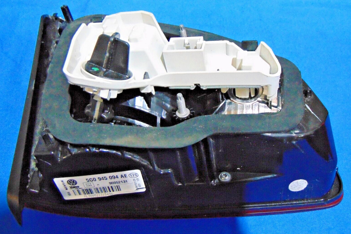 Fanale posteriore destro Volkswagen Golf 7 VII scuro 2012-2017  FVW 16bis