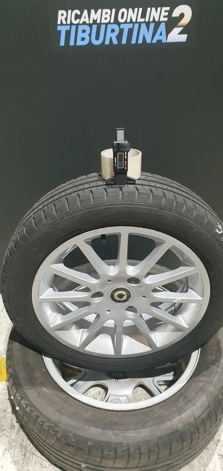Cerchi e gomme 4 cerchi per Smart con  gomme continental