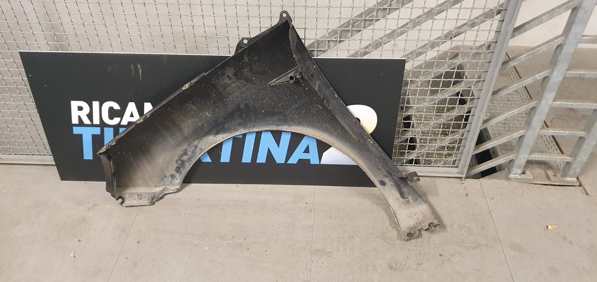 Parafango Anteriore Renault Megane destro dal 2005
