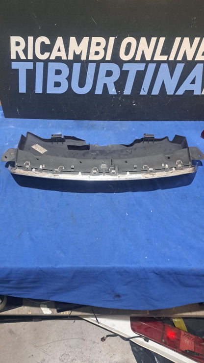 Masc 8 Mascherina anteriore Ford Focus Berlina 3° Serie 4M51-8138-AE