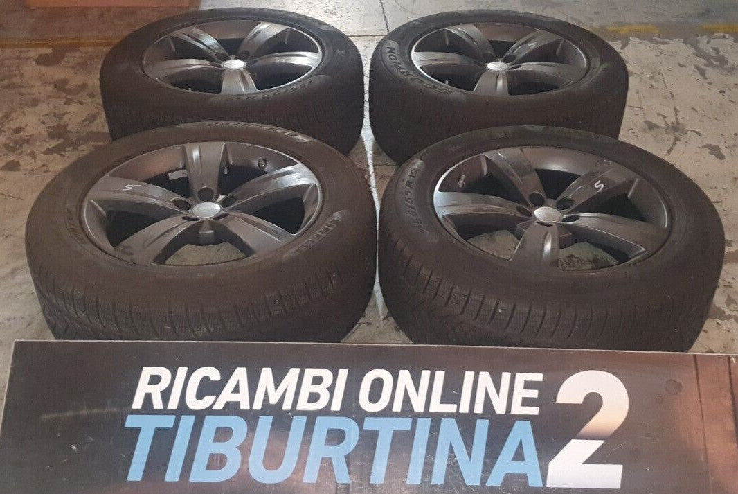 Treno Cerchi in lega e Gomme  Range Rover Velar Diametro 19 gomme invernali