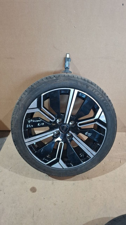 65 Cerchi e gomme estive lancia new ypsilon 205 45 17 michelin dot 04 25