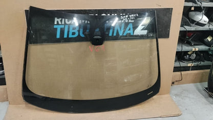 V61 parabrezza anteriore usato BMW serie 2 F22 dal 2014 con sensore e telecamera