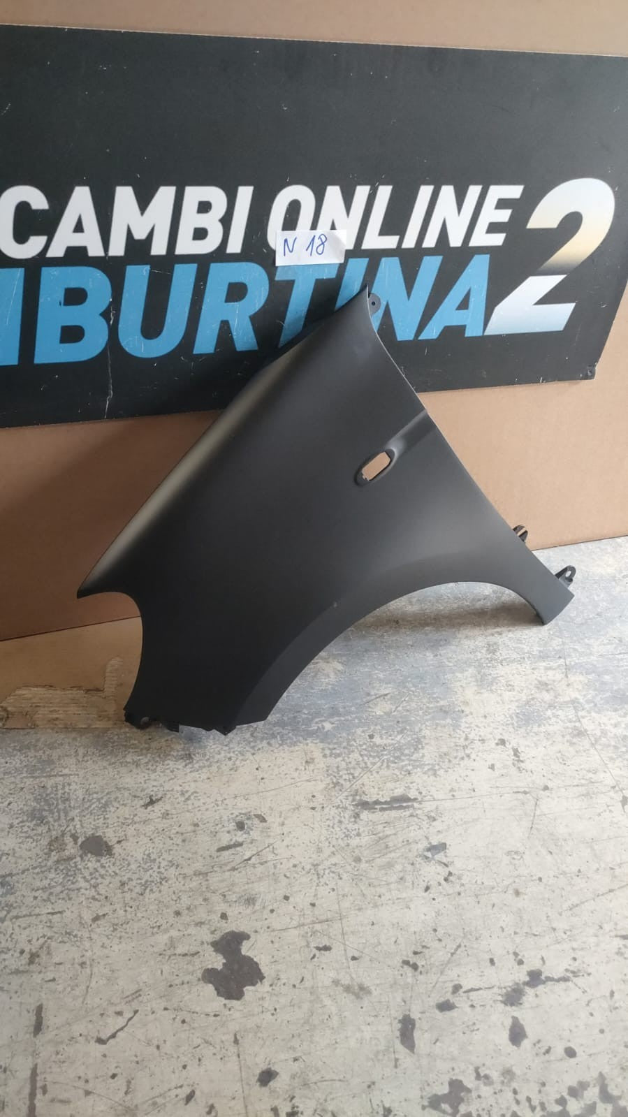 parafango anteriore sinistro  Smart 453 forfour  dal 2014 in poi con primer n18