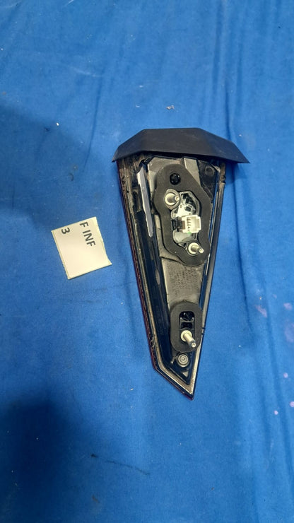 F Inf 3 Fanale stop posteriore interno sinistro Infiniti QX 30 dal 2016