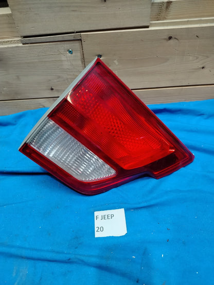 F Jeep 20 Fanale posteriore stop Jeep Grand Cheeroke 2011 2013 interno sinistro