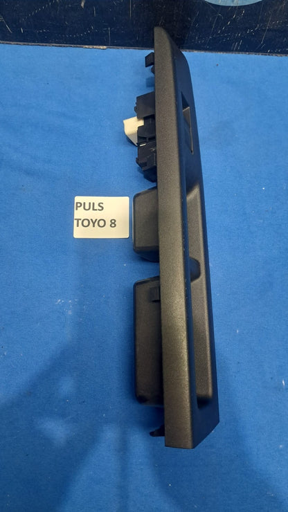 Puls Toy 8 pulsante alzavetro anteriore destro Toyota yaris dal 2011