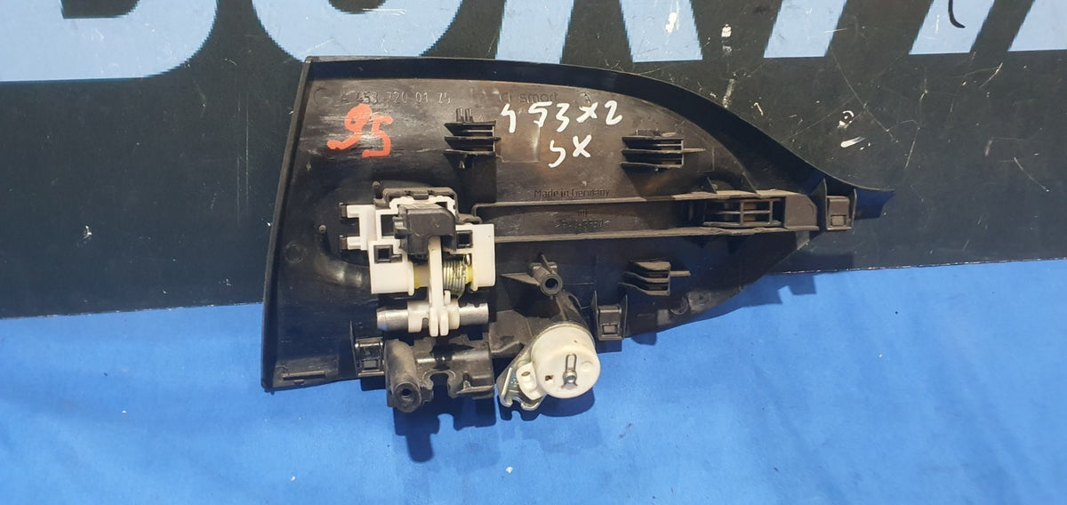 Ser 95 - Smart 453 fortwo maniglia esterna sinistra