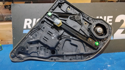 Alzacristalli posteriori con motorino destro Mercedes ml 166 dal 2012