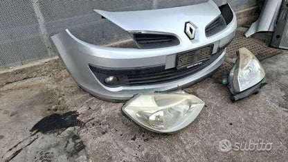 Muso completo musata Renault Clio 1.5d 2005 2009 parafango destro rotto