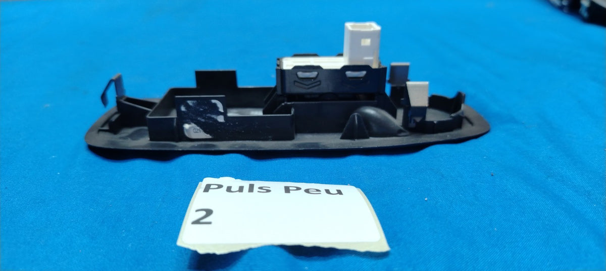 Puls Peu 2 - Pulsantiera anteriore destra Peugeot 208 2020