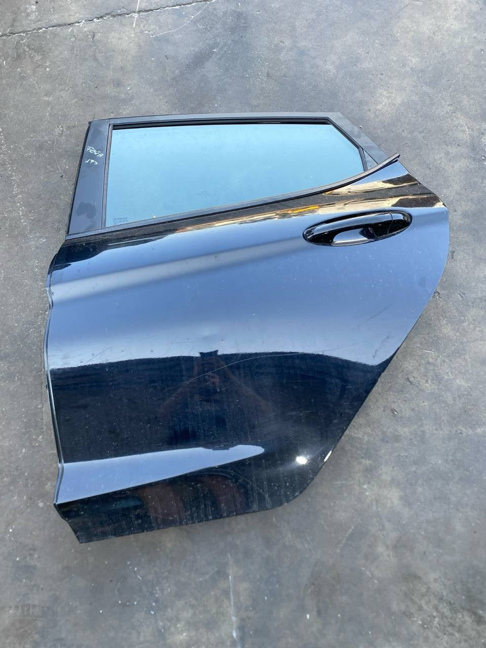Porta posteriore sinistra Ford Fiesta dal 2017