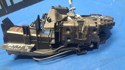 Ser 111 Serratura anteriore sinistra Ford Focus 5 porte dal 2008 in poi