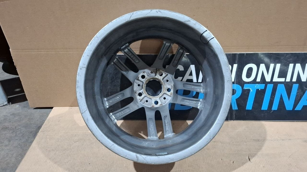 27a cerchio originale bmw serie 3 f30 f31 R18 cod 7846784 7.5jx18h2 et45
