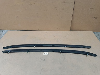 Bar 5020 - Barre longitudinali tetto portapacchi Audi Q3 dal 2011  Colore nero