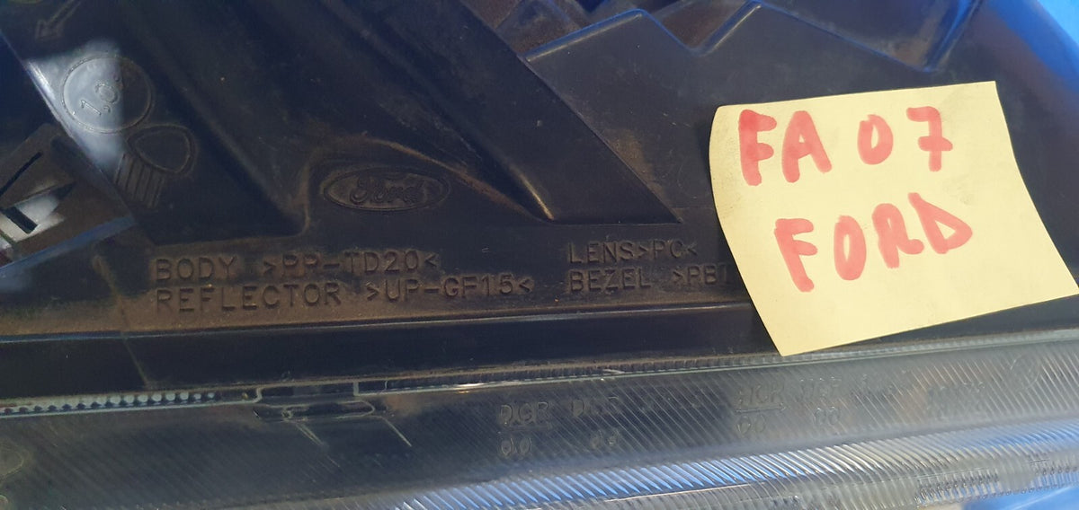 Fanale Faro anteriore Sinistro Ford Focus dal 2004 in poi