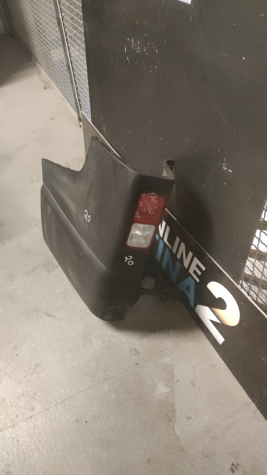 cantonale posteriore sinistro 2014 in poi Opel Vivaro Renault trafic  can 20