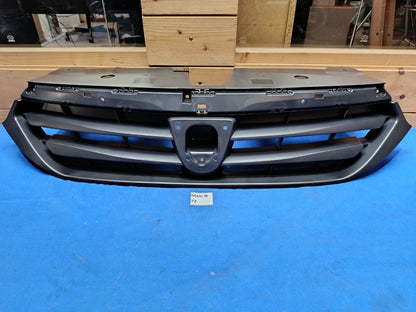 Masc N72 - Mascherina nuova Anteriore Griglia Radiatore Dacia Lodgy dal 2012