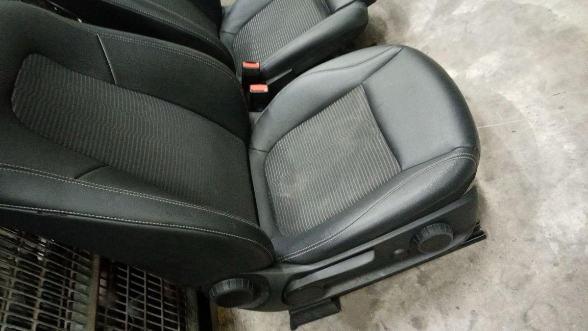 Tappezzeria in misto pelle stoffa Mercedes Benz classe A W177 2020 in poi