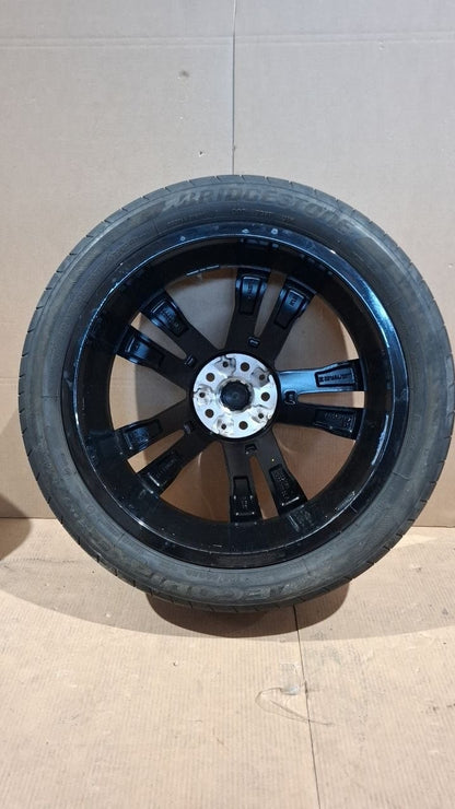 61B cerchio con gomma posteriore bmw i3 195/50/20 Bridgestone graffiato