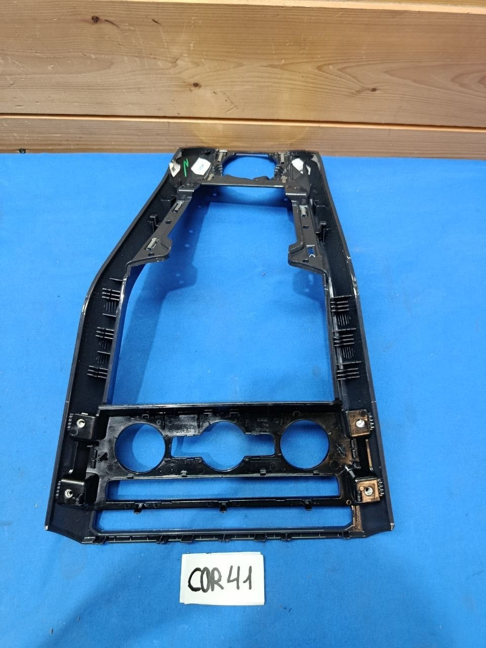 Cor 41 - Cornice rivestimento consolle tunnel centrale Volkswagen T Roc dal 2017