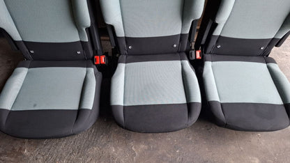 Tappezzeria in stoffa nera e celeste citroen berlingo con airbag sedile dal 2018