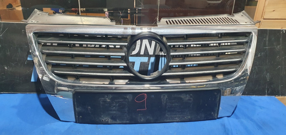 Masc 9 - Mascherina griglia anteriore Volkswagen Passat vg07055gav logo 150 mm