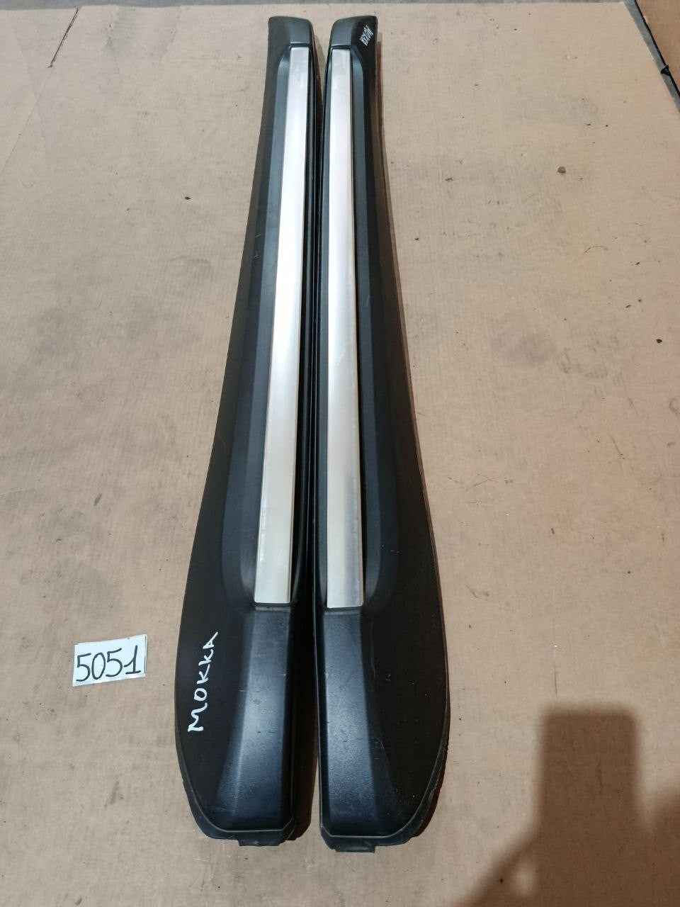 Bar 5051 - Barre longitudinali tetto portapacchi Opel Mokka prima serie 2012