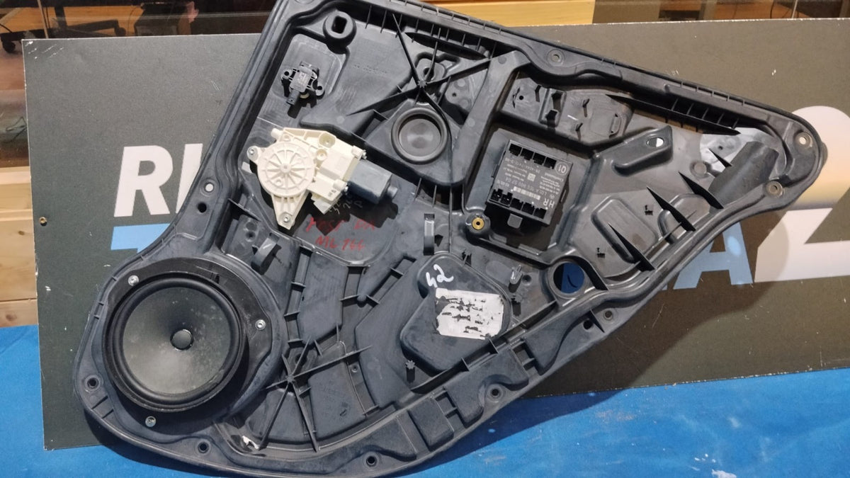 Alzacristalli posteriori con motorino destro Mercedes ml 166 dal 2012
