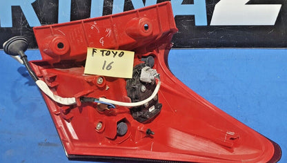 F TOYO 16 - Fanale Posteriore sinistro Toyota Auris berlina 2014 in poi